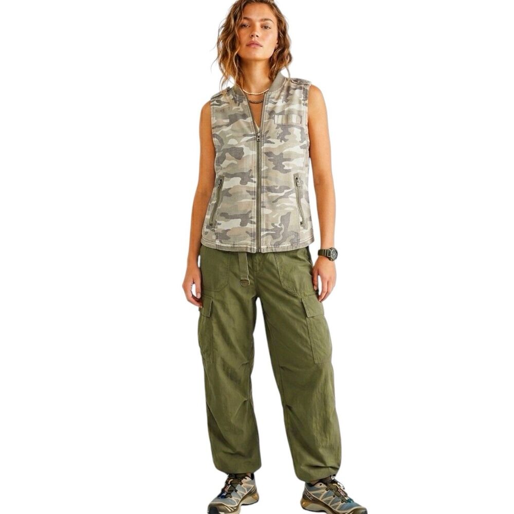 Basic House Woodstock Jimi Hendrix Camo Vest Women  Sz Medium 95 Gorpcore Y2K
